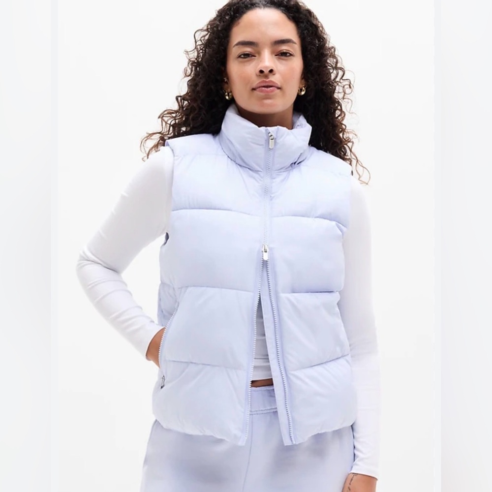 Athleta Stratus Puffer Vest, Sz MED NWOT